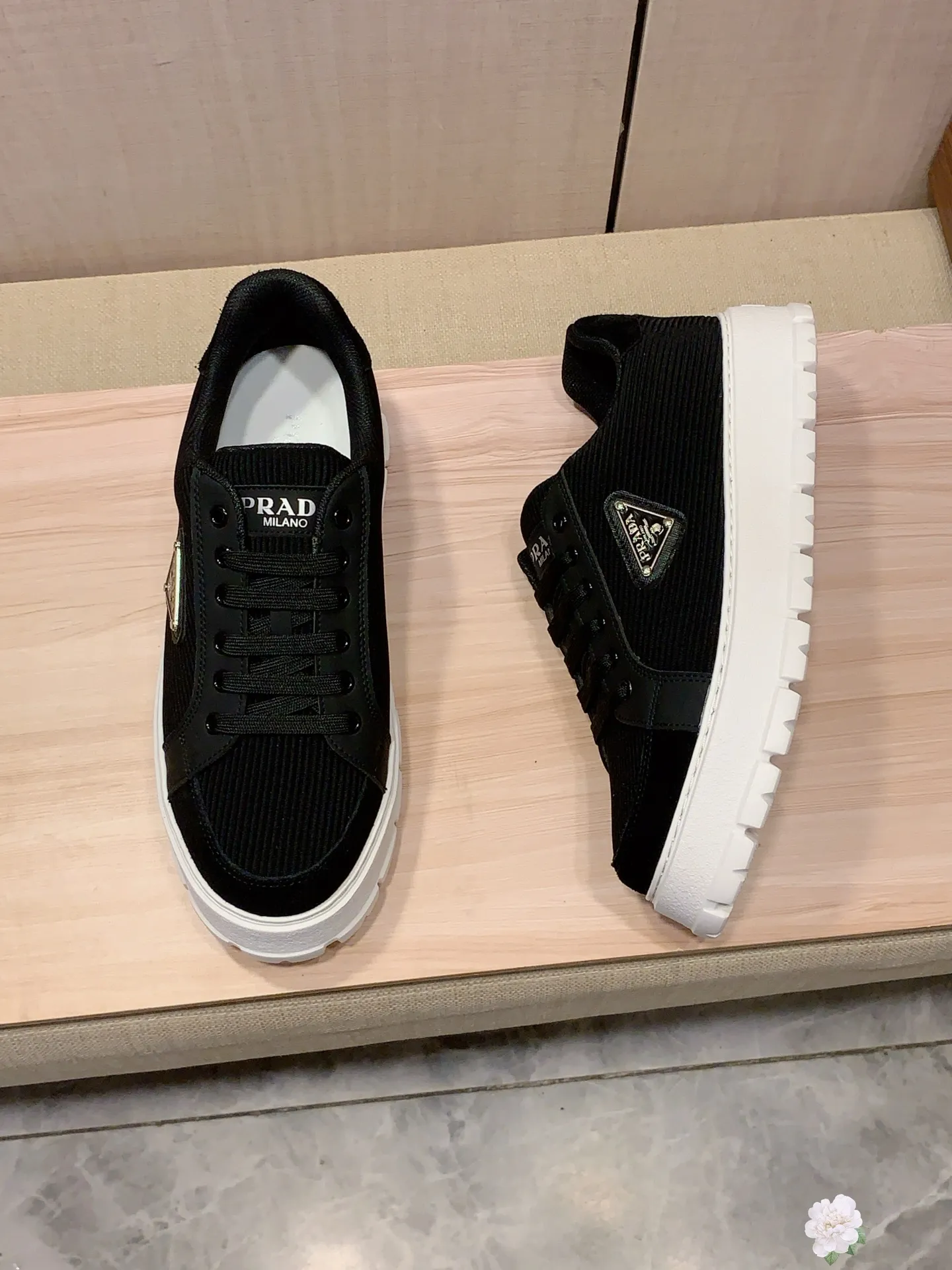 Men's Men's Shoes💰442💰💰🎩🎩[Lightning][Lightning] "PRADA*" The latest and most popular casual shoes, top brand [seduce] luxury ~ purchasing agency, top quality ~. [Strong] The upper is made of imported breathable and polished cowhide material ➕ Breathable sheepskin feet (•) with fine workmanship. Original stylish and stylish soft rubber wear-resistant and non-slip outsole, light and comfortable on the feet, the real thing looks better when photographed, 305: code: 38-44, 3️⃣ colors selected